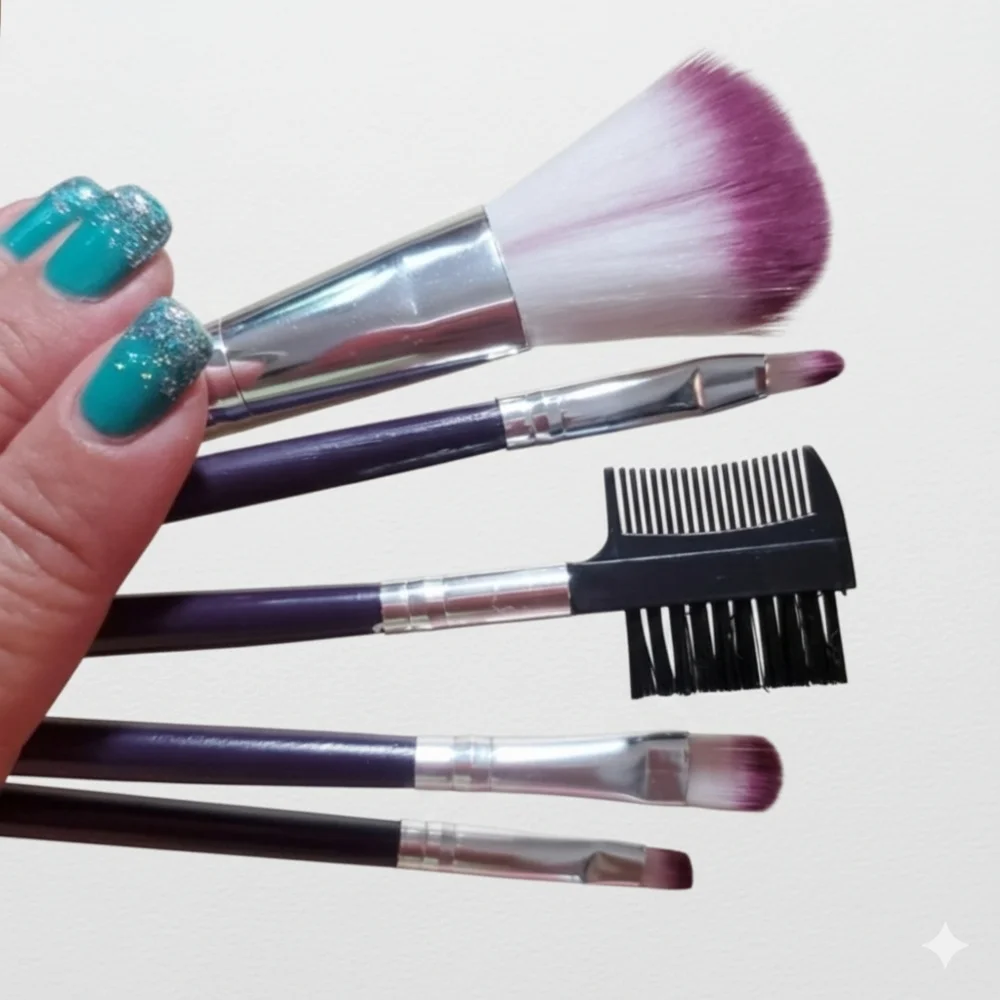 Make-Up Brush 5pc Set NEW Short Handle Soft Blush Eyeshadow Eyelash Eyebrow Lip